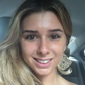 Meet your Posher, Alexandra